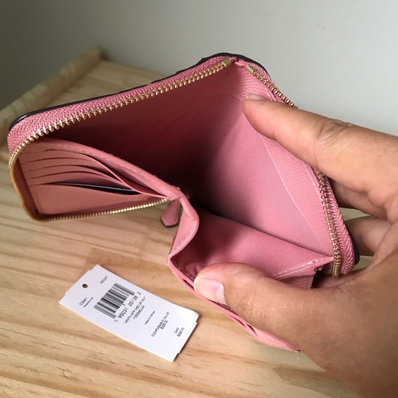 Coach wallet🎈🎈 - Picture 6 of 7
